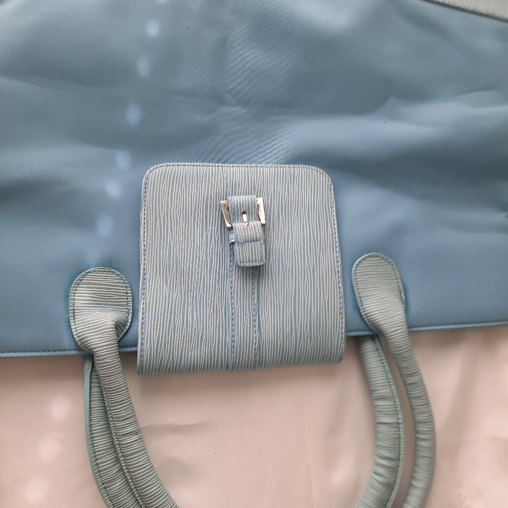 Brand New Woman Bag For Everyday Use!